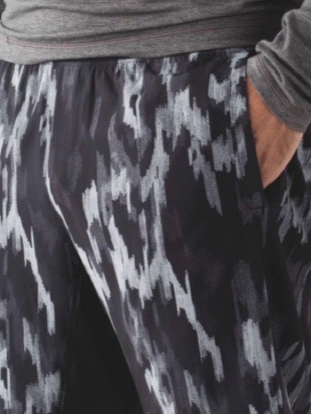 Men's Lululemon Rock Face Mercury Black Print T.H.E. Short *Luxtreme Liner 9" M